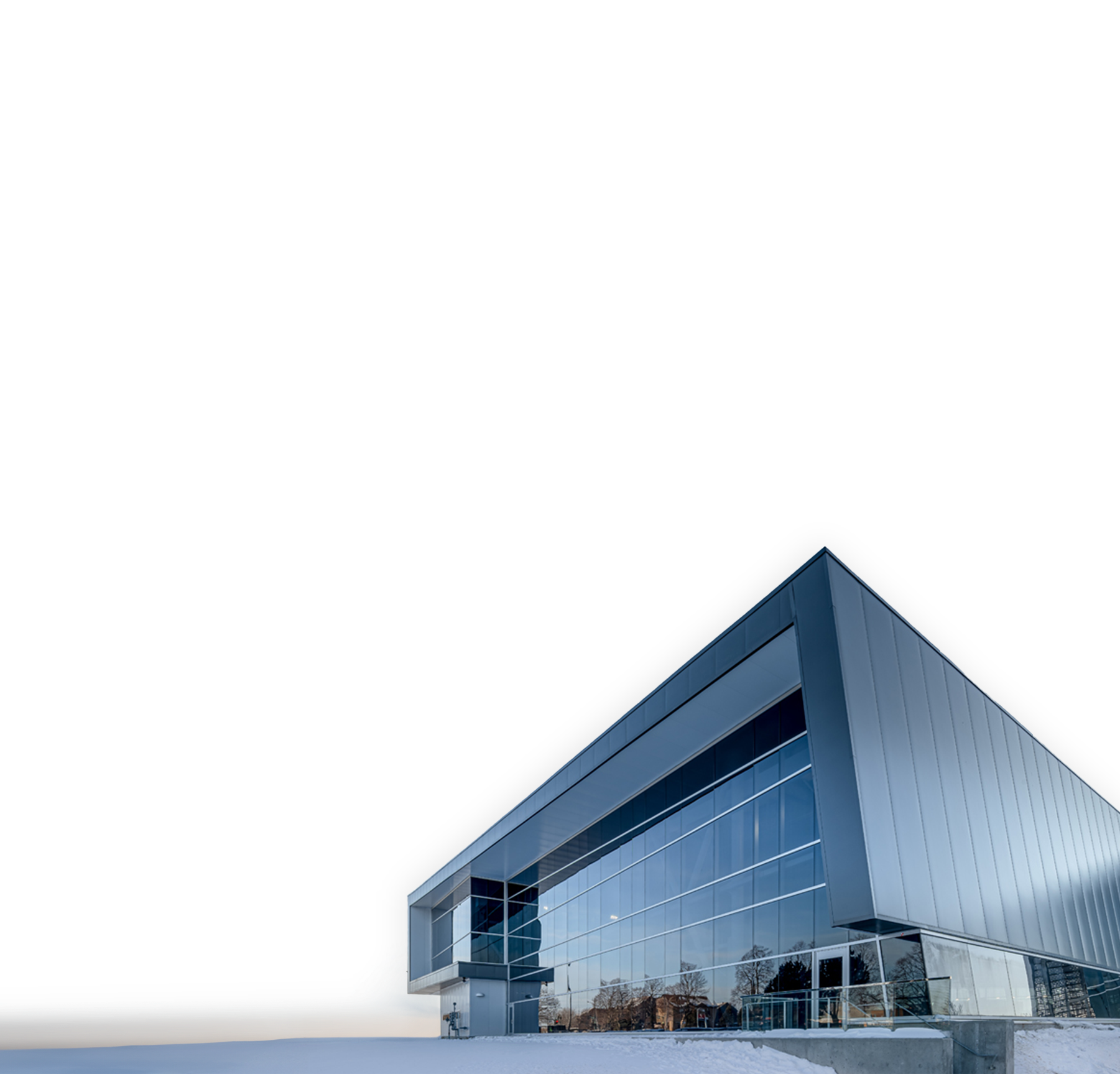 Bâtiment industriel moderne avec façade vitrée